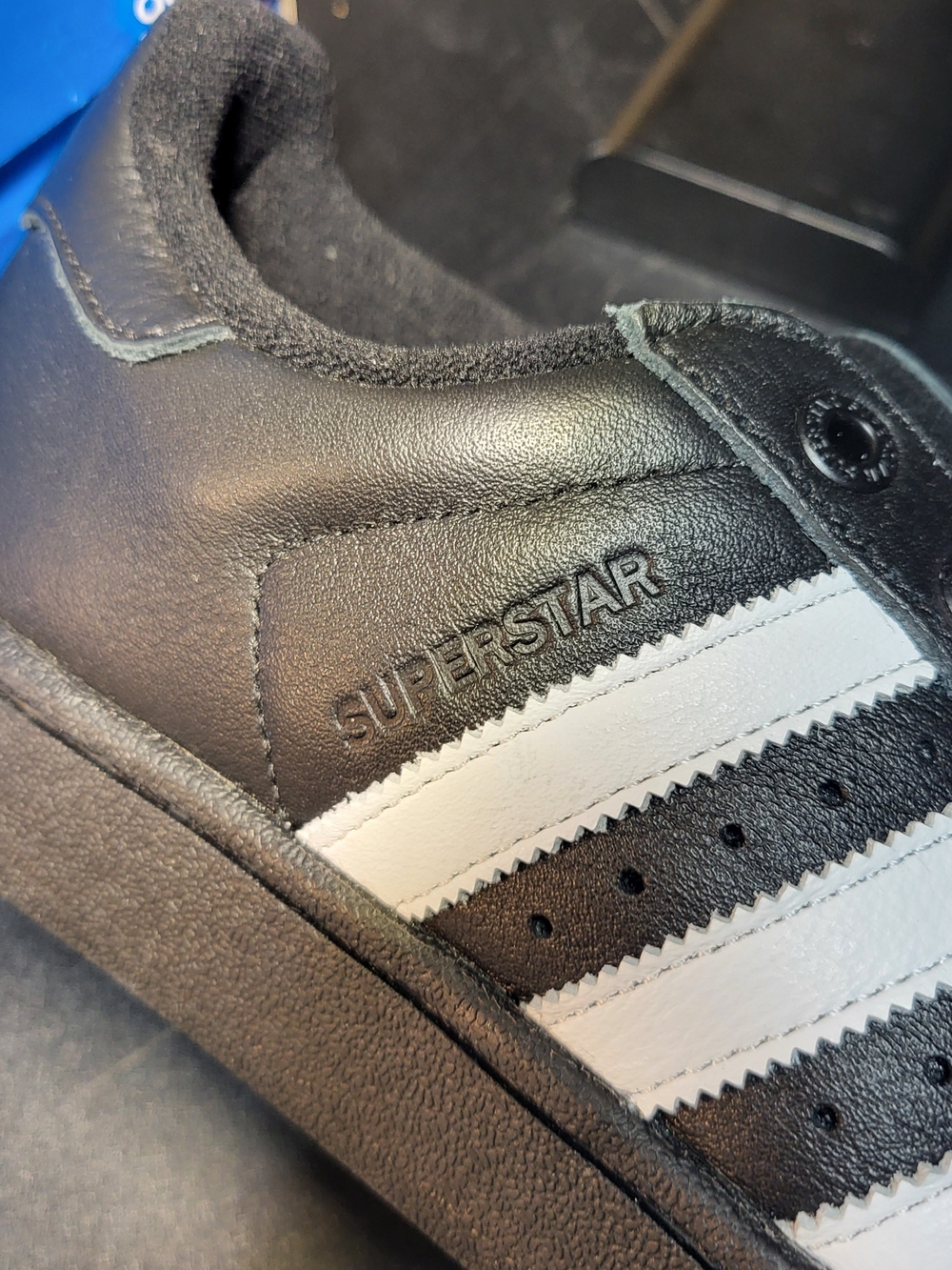 *NEW* Adidas Superstar 2 Black/White "Oreo" Leather Shoes Men’s 8.5 Women’s 9.5 - Picture 6 of 8